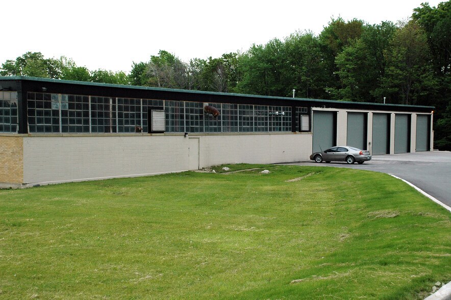 More Photos Of 368-392 Highland Ave Ext, Middletown Warehouse For Lease