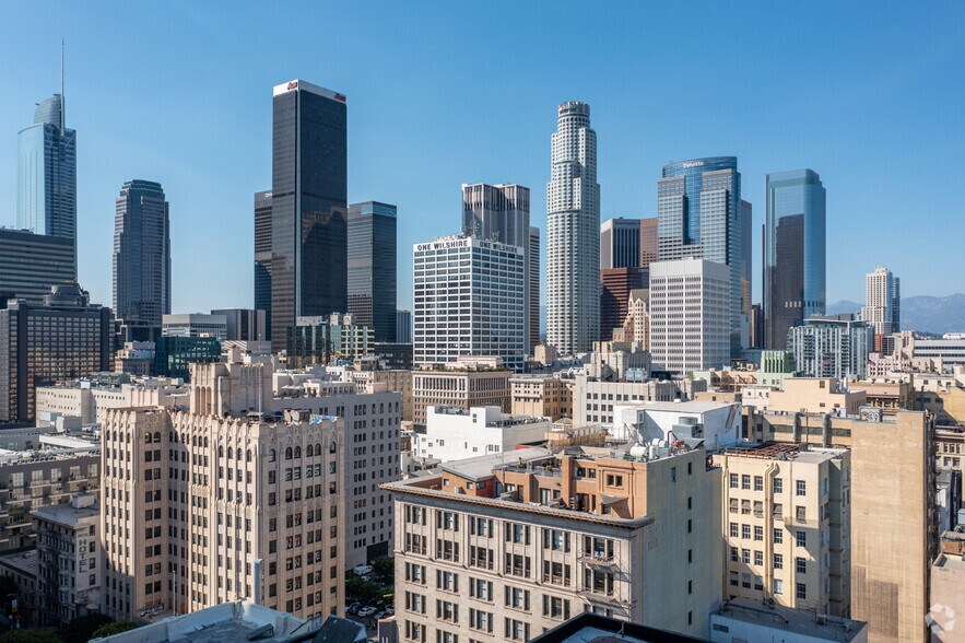 More Photos Of 742-748 S Hill St, Los Angeles Loft Creative Space For Lease