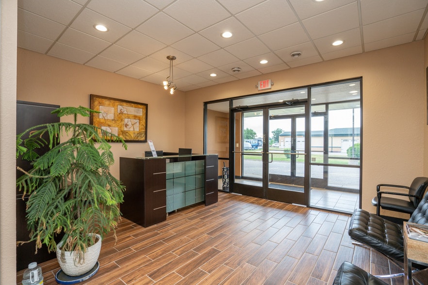 More Photos Of 1215 N 7th St, Lake City Flex For Sale