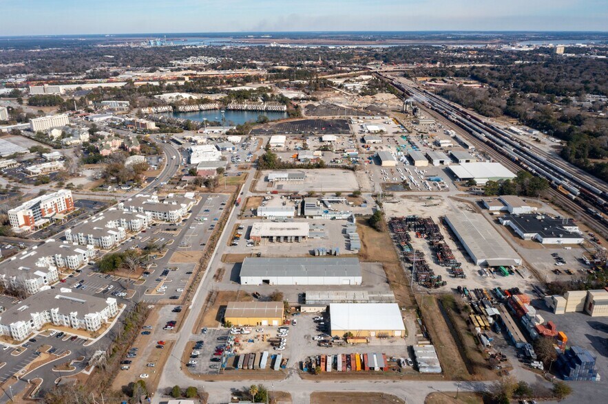 More Photos Of 3297 Pacific St, North Charleston Distribution For Lease