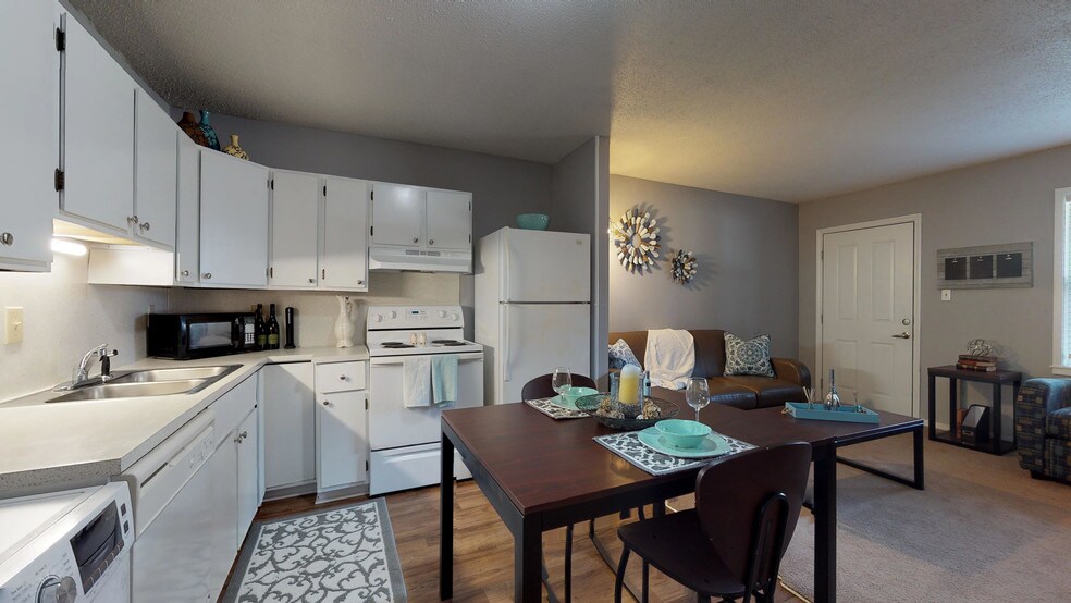 More Photos Of 301 E 12th St, Greenville Apartments For Sale