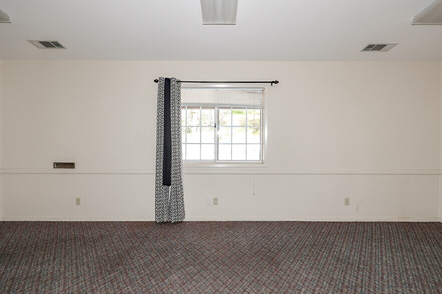 More Photos Of 5320 State Highway 49, Mariposa Office Residential For Sale