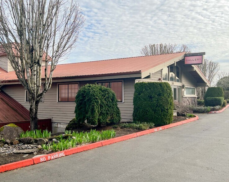 More Photos Of 201 W Historic Columbia River Hwy, Troutdale Freestanding For Sale