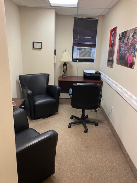 More Photos Of 1 Barstow Rd, Great Neck Apartments For Sale