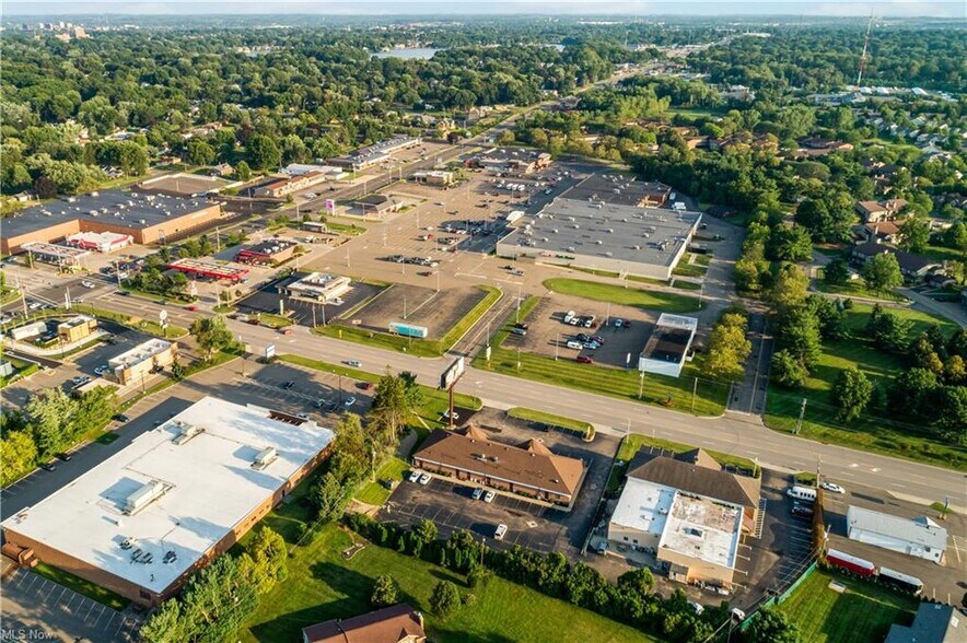 More Photos Of 4463 Hills and Dales Rd NW, Canton Medical For Sale