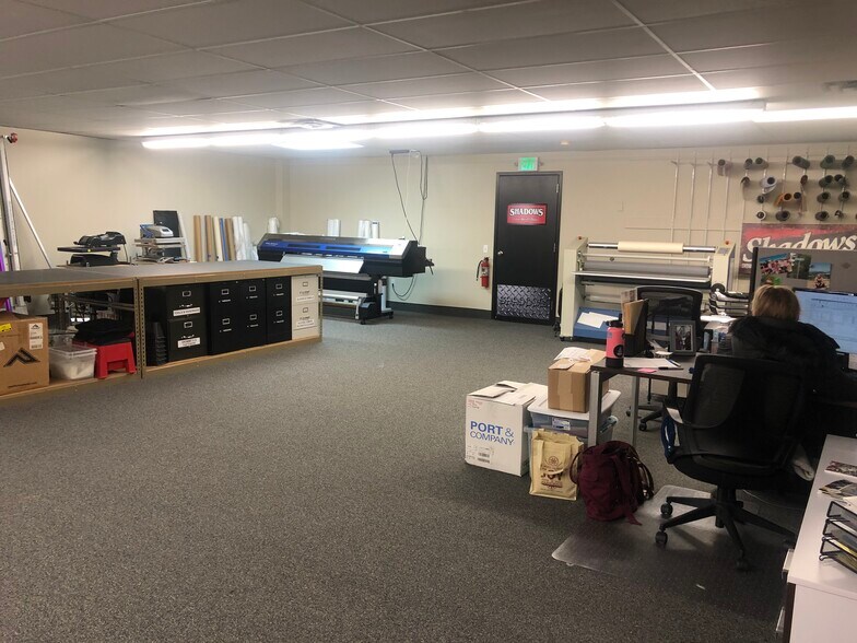 More Photos Of 3555-3559 W Wright St, Boise Light Manufacturing For Lease