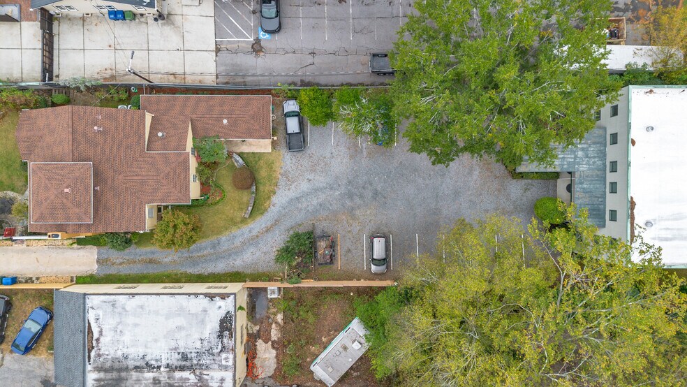 More Photos Of 2035 Manchester St NE, Atlanta Loft Creative Space For Lease