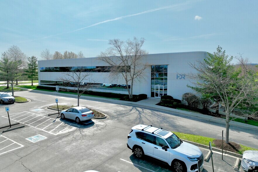 More Photos Of 2517 Sir Barton Way, Lexington Office For Lease