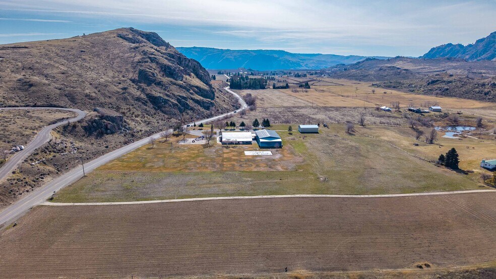 More Photos Of 115B Valley Rd, Brewster Specialty For Sale