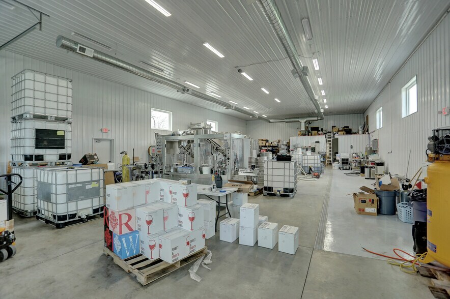 More Photos Of 596 Harman Rd, Halifax Winery Vineyard For Sale