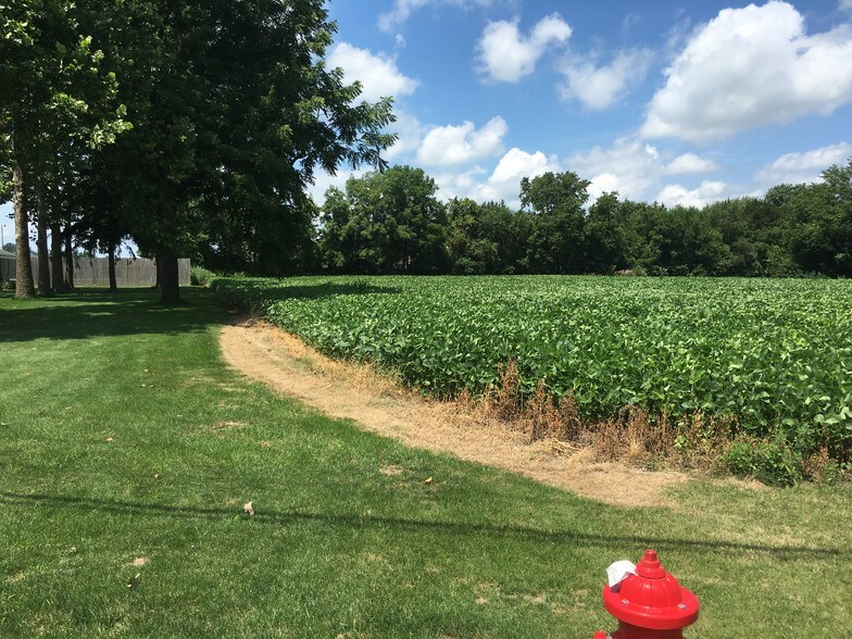 More Photos Of 901 N Bridge St, Yorkville Land For Sale