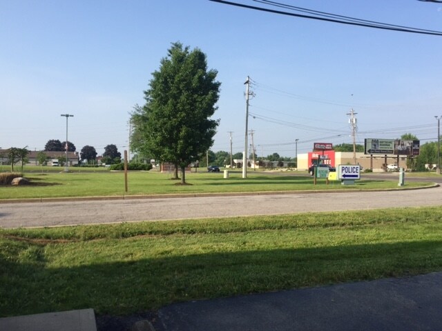 More Photos Of 8277 Market St, Youngstown Freestanding For Sale