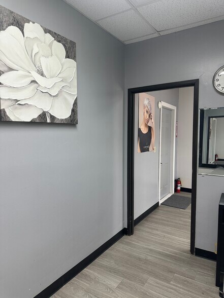 More Photos Of 6185 Buford Hwy, Peachtree Corners Office For Lease