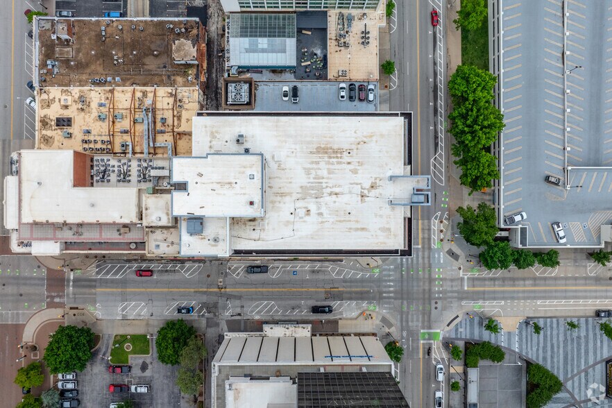 More Photos Of 601 S Boulder Ave, Tulsa Office For Sale