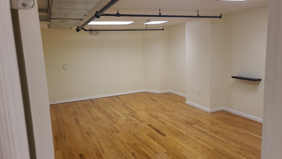 More Photos Of 50 Pine St, New Rochelle Manufacturing For Lease