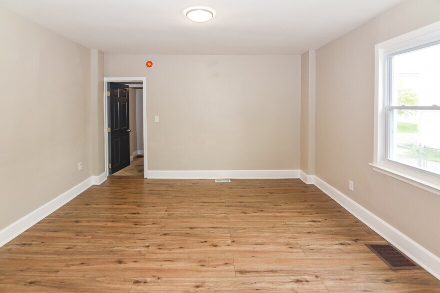 More Photos Of 15 Sollers Point Rd, Dundalk Multifamily For Sale