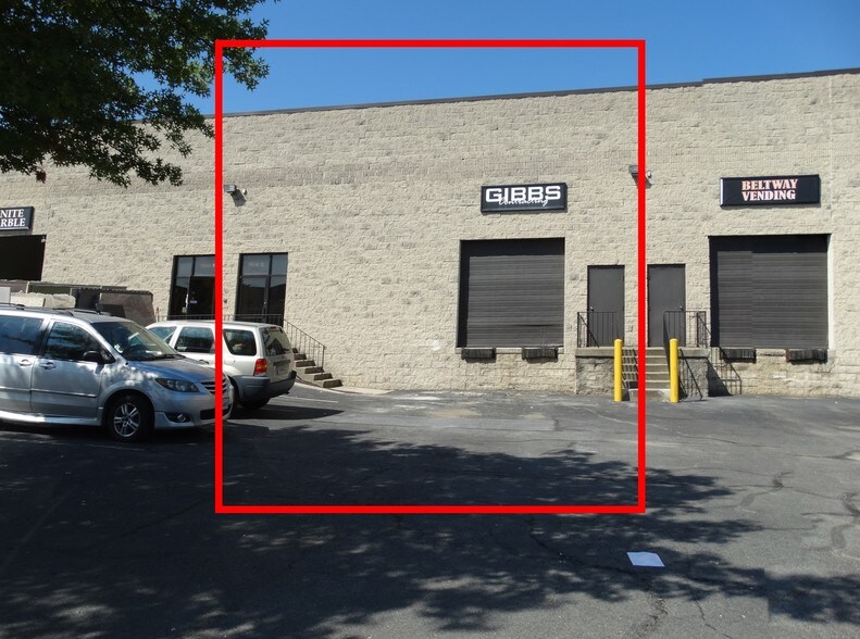 More Photos Of 7608 Fullerton Rd, Springfield Warehouse For Lease