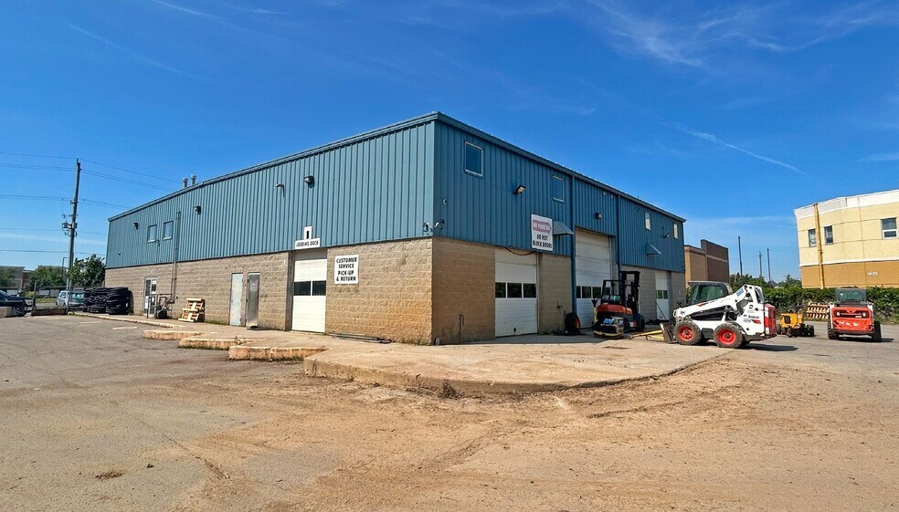 More Photos Of 1154 Wilson St W, Hamilton Warehouse For Lease