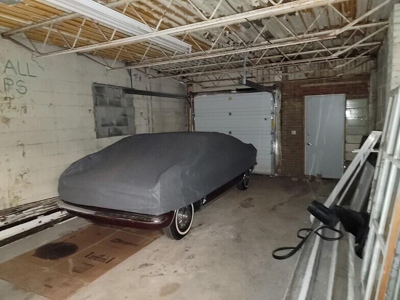 More Photos Of 771 Moon St, Akron Warehouse For Lease