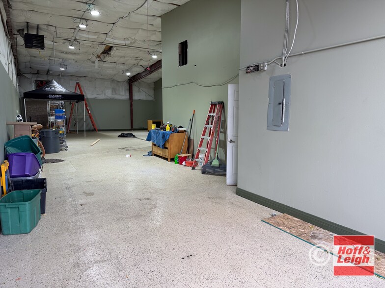 More Photos Of 3911 Norwood Dr, Littleton Manufacturing For Lease