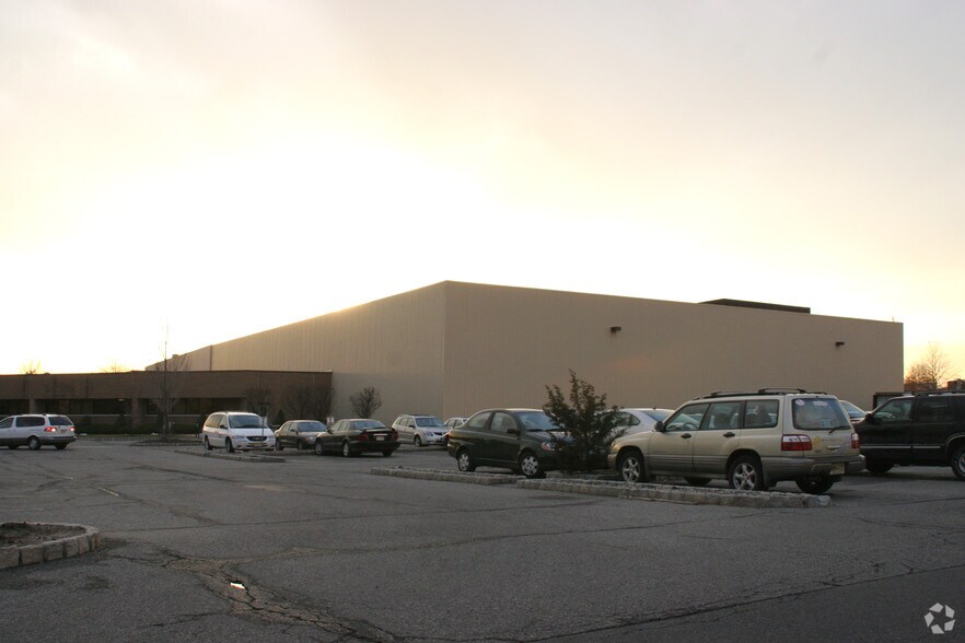 More Photos Of 2 Dedrick Pl, West Caldwell Refrigeration Cold Storage For Lease