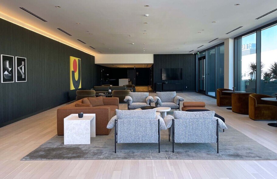 More Photos Of 110 E 9th St, Los Angeles Office For Sale