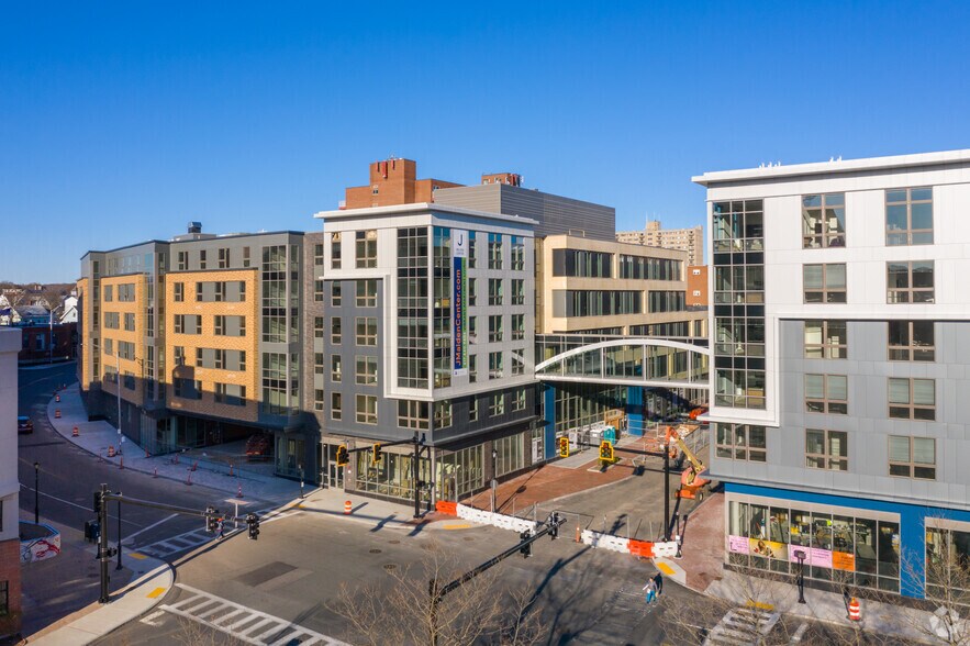 More Photos Of 190 Pleasant St, Malden Apartments For Lease