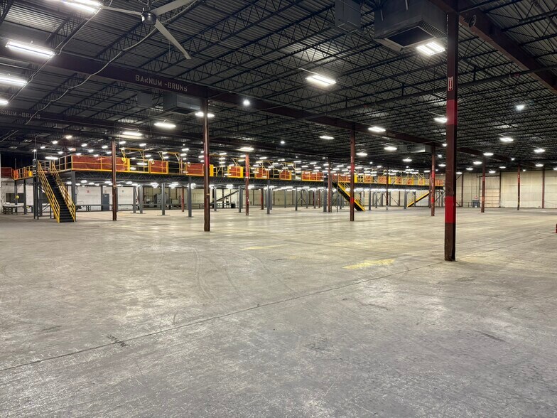 More Photos Of 3440 Trant Ave, Norfolk Distribution For Lease