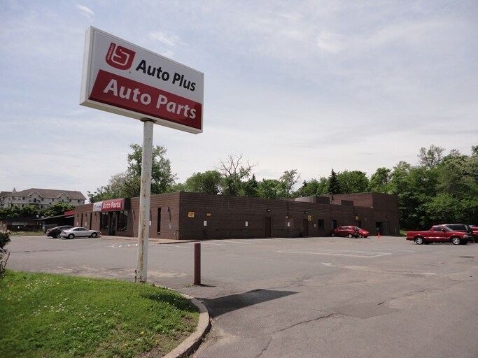 More Photos Of 8810 Lyndale Ave S, Bloomington Freestanding For Lease