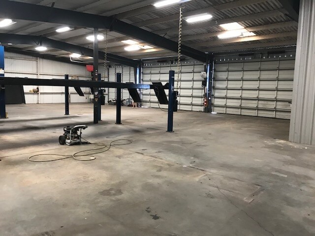 More Photos Of 1216 Texas Ave, Texas City Warehouse For Sale