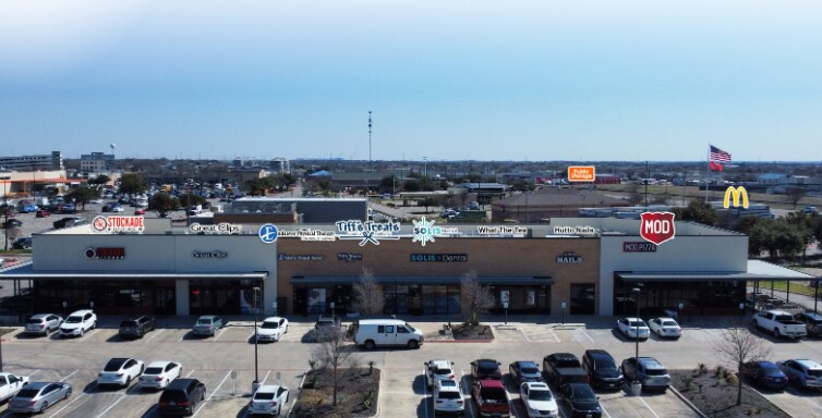 Primary Photo Of 210 Ed Schmidt Blvd, Hutto Storefront For Lease