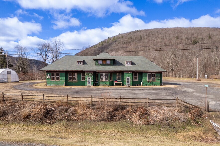 Primary Photo Of 19 Trestle Rd, Hancock Storefront Retail Office For Sale