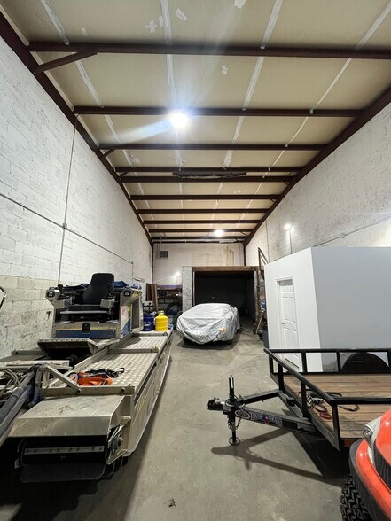 More Photos Of 121 Sykes Ave, Virginia Beach Warehouse For Lease
