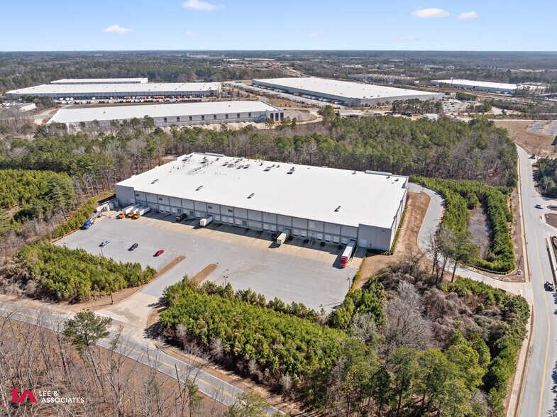 More Photos Of 7801 Creekwood Rd, Fairburn Distribution For Lease