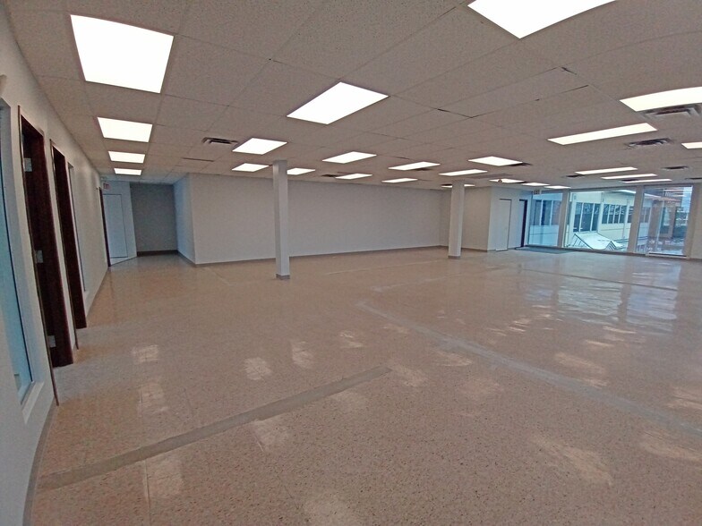 More Photos Of 745 Montreal Rd, Ottawa Medical For Lease