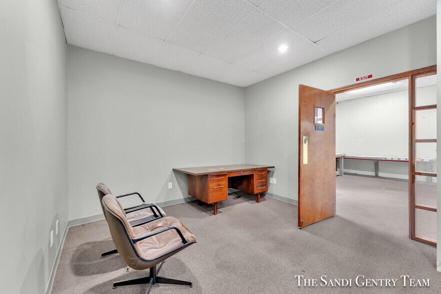 More Photos Of 1343 Whitehall Rd, Muskegon Medical For Sale