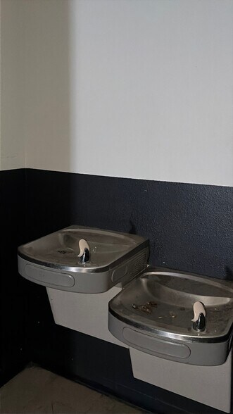 More Photos Of 1245 Spruce St, Pueblo Storefront For Sale