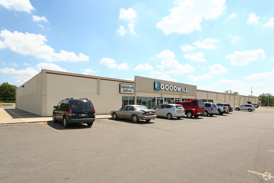 More Photos Of 4340 Miller Rd, Flint Freestanding For Lease