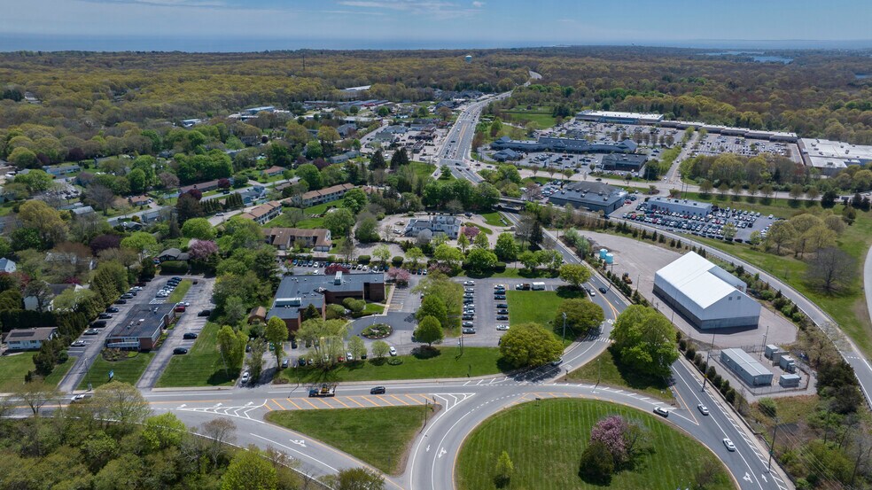 More Photos Of 360 Kingstown Rd, Narragansett Medical For Lease