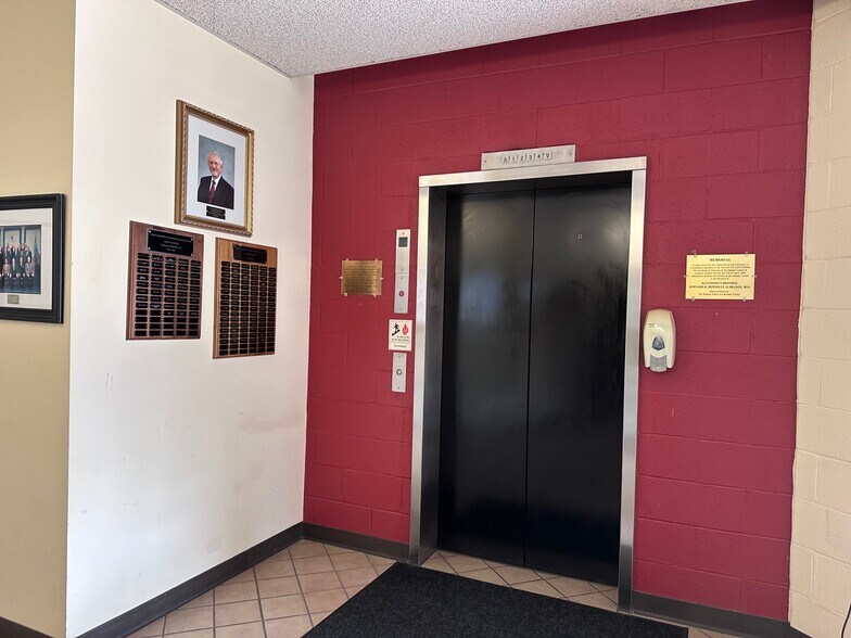 More Photos Of 213 W Chestnut St, Lancaster Lodge Meeting Hall For Sale