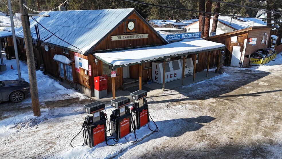 Primary Photo Of 2600 Otter Av, Tulameen Restaurant For Sale