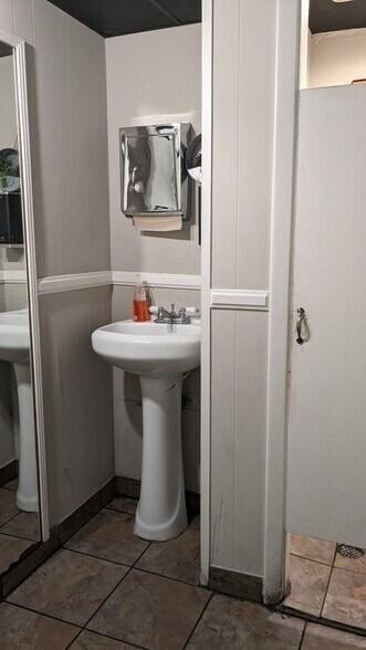 More Photos Of 332 Tate St, Greensboro Restaurant For Lease