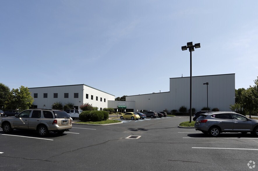 Primary Photo Of 110 Galaxy Dr, Dover Light Manufacturing For Sale