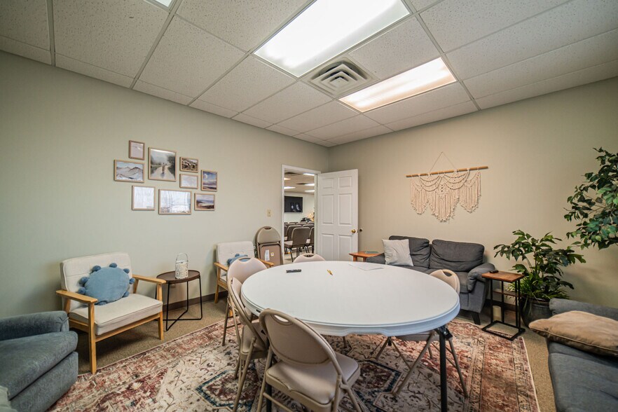 More Photos Of 3530 Park Plaza Rd, Paducah Warehouse For Sale