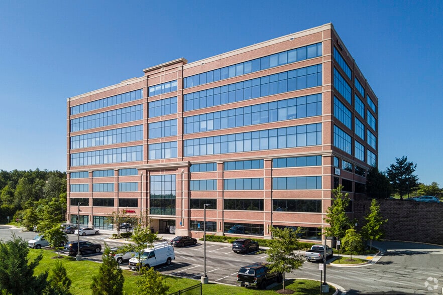 Primary Photo Of 5680 King Centre Dr, Kingstowne Coworking Space