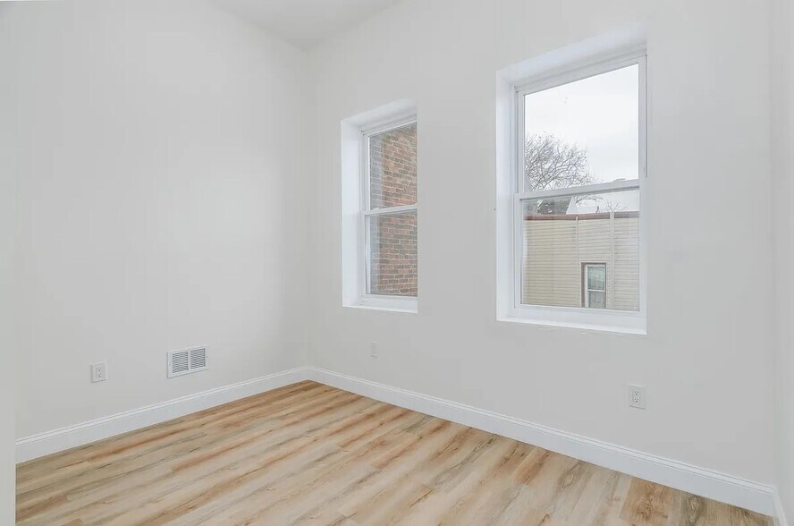 More Photos Of 289 Martin Luther King Jr Dr, Jersey City Apartments For Sale