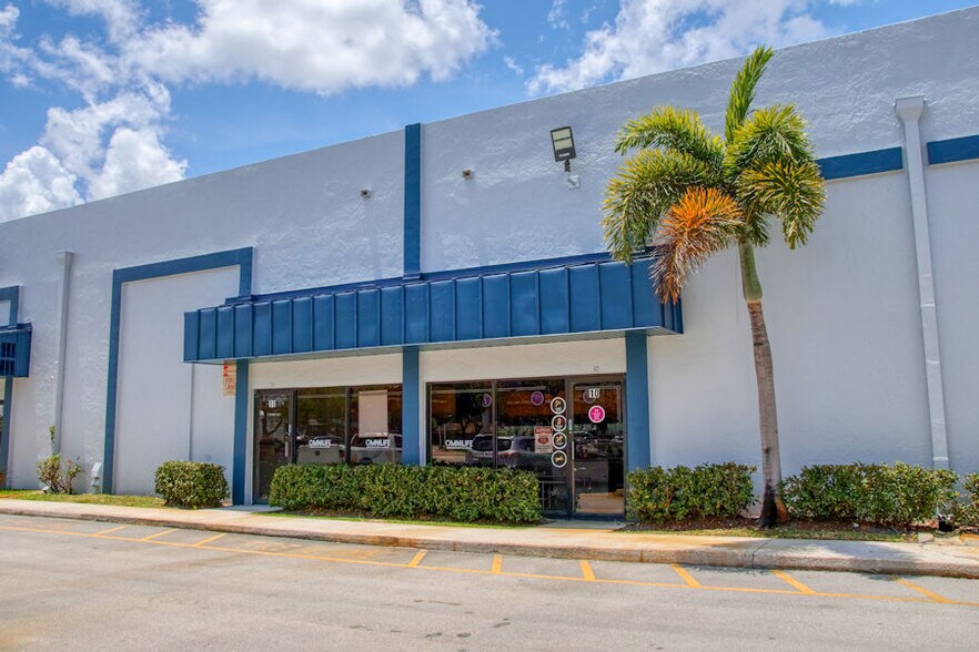 More Photos Of 4747 N Nob Hill Rd, Sunrise Distribution For Lease