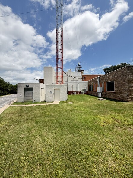 More Photos Of 3333 S 29th W Ave, Tulsa Office For Sale
