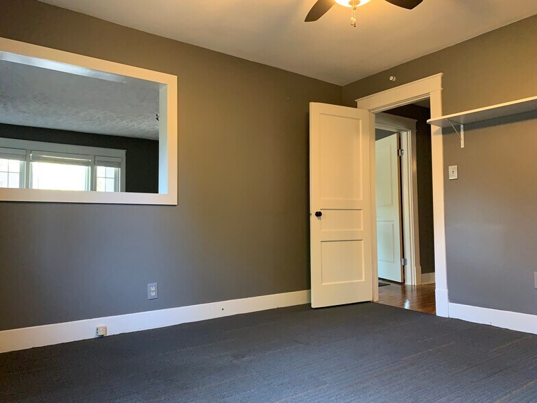 More Photos Of 124 Two Mile Pike, Goodlettsville Loft Creative Space For Sale