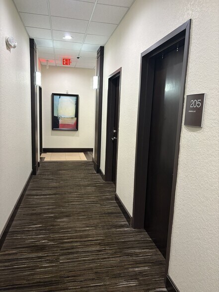 More Photos Of 1961 NW 150th Ave, Pembroke Pines Office For Lease